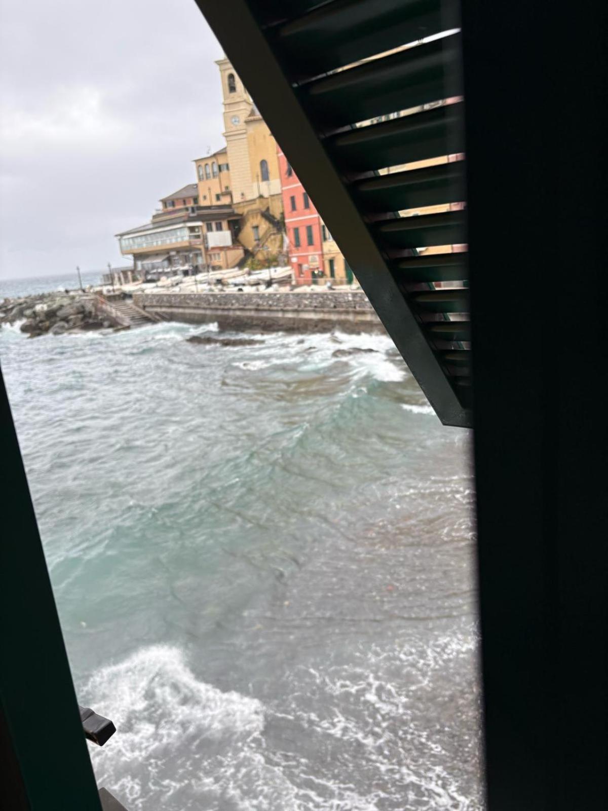 Casa Sulla Spiaggia Di Boccadasse 热那亚 外观 照片